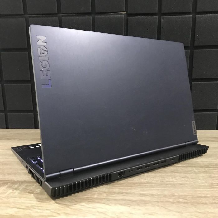 Ноутбук Lenovo Legion 5 15ACH6H 165Hz Ryzen 7 5800H/16GB/1TBSSD/RTX3070-8GB Б/В
