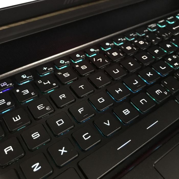 Ноутбук MSI GS76 Stealth 11UG 360Hz 17,3" i7-11800H/32GB/1TBSSD/RTX3070-8GB Б/В