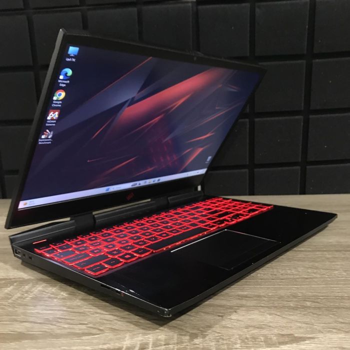 Ноутбук HP OMEN I5-8300H/8GB/128SSD+480SSD/GTX1050TI Б/В
