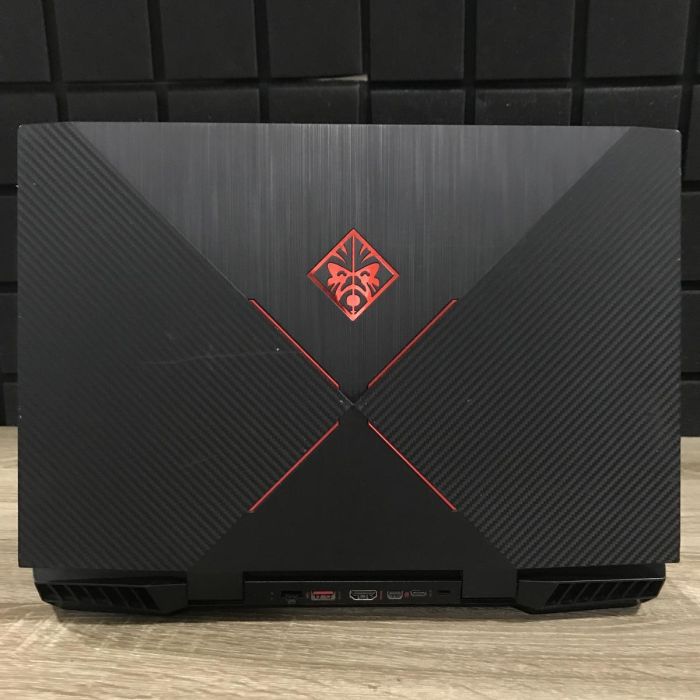 Ноутбук HP OMEN I5-8300H/8GB/128SSD+480SSD/GTX1050TI Б/В