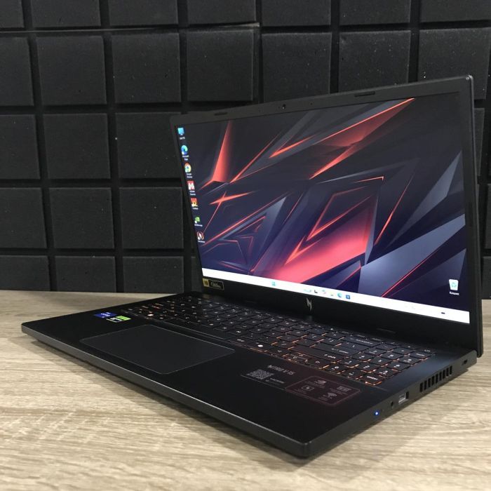 Ноутбук Acer Nitro V15 165Hz i5-13420H/16GB/512SSD/RTX5050-8GB Б/В