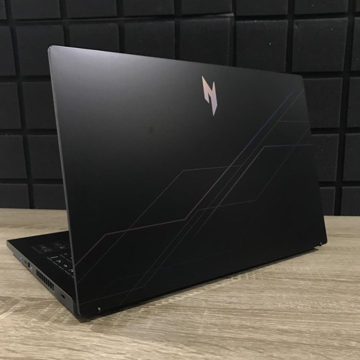 Ноутбук Acer Nitro V15 165Hz i5-13420H/16GB/512SSD/RTX5050-8GB Б/В