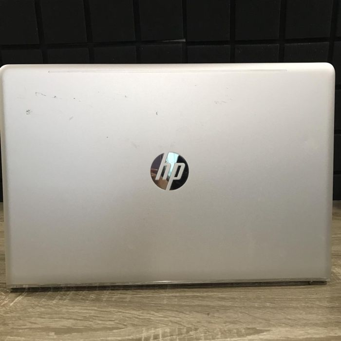 HP ENVY m7 сенсорний 17" i7-7500U/16GB/960SSD/940MX-2GB Б/В