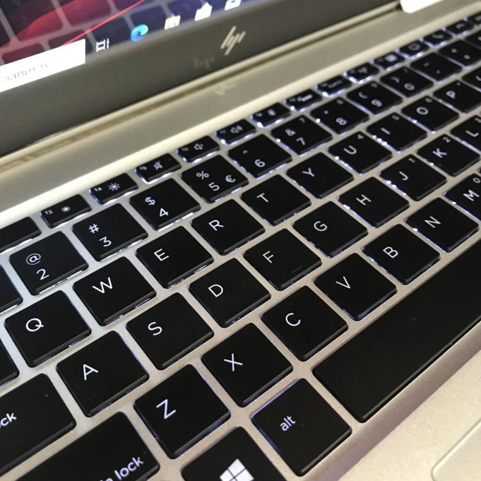 Ноутбук HP EliteBook 14" сенсорний i5-7200U/8GB/256SSD/Integrated Б/В