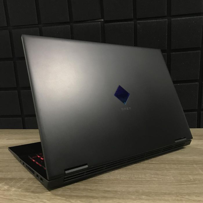 Ноутбук HP OMEN 15 144Hz I5-10300H/16GB/256SSD+256SSD/RTX2060-6GB Б/В