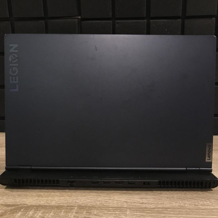 Ноутбук Lenovo Legion 5 120Hz Ryzen 7 5800H/16GB/512SSD/RTX3060-6GB Б/В