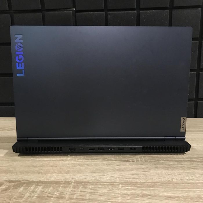 Ноутбук Lenovo Legion 5 2K 165Hz Ryzen 7 5800H/16GB/1TBSSD/RTX3070-8GB Б/В