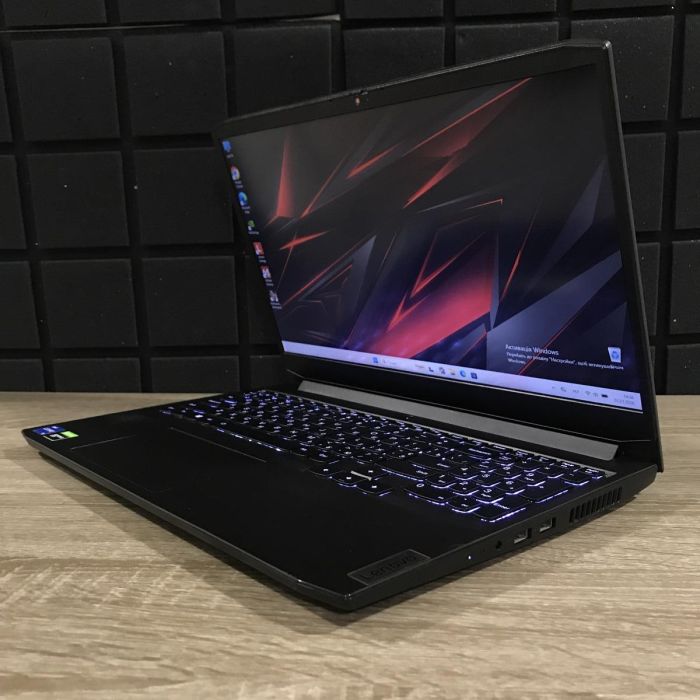 Ноутбук Lenovo Ideapad Gaming 3 15IHU6 i5-11320H/16GB/512SSD/GTX1650-4GB Б/В