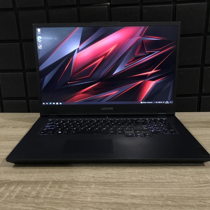 Ноутбук Lenovo Legion 5 17,3" 144Hz Ryzen 5 5600H/16GB/512SSD/RTX3060-6GB Б/В