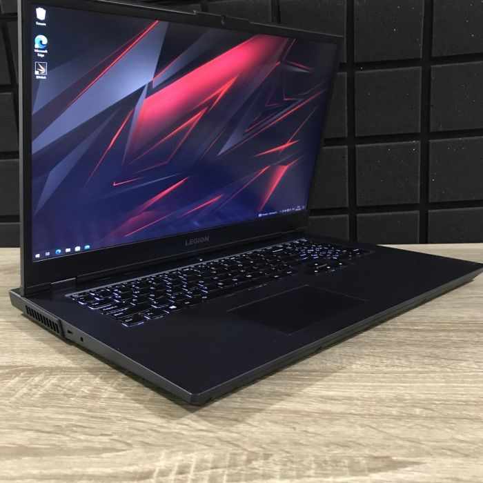 Ноутбук Lenovo Legion 5 17,3" 144Hz Ryzen 5 5600H/16GB/512SSD/RTX3060-6GB Б/В