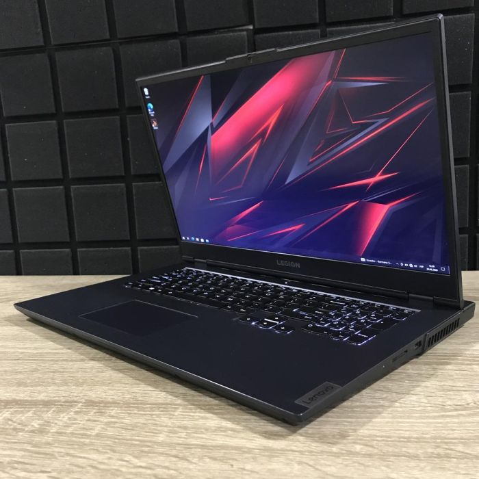 Ноутбук Lenovo Legion 5 17,3" 144Hz Ryzen 5 5600H/16GB/512SSD/RTX3060-6GB Б/В