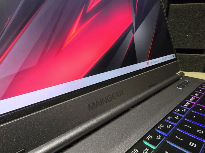 Ноутбук MAINGEAR 240Hz i7-11800H/32Gb/512SSD/RTX3070-8Gb Б/В