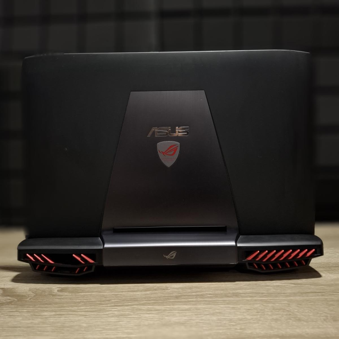 Ноутбук Asus ROG 17.3" i7-4720HQ/8Gb/128SSD+1tb HHD/GTX970-3Gb Б/В