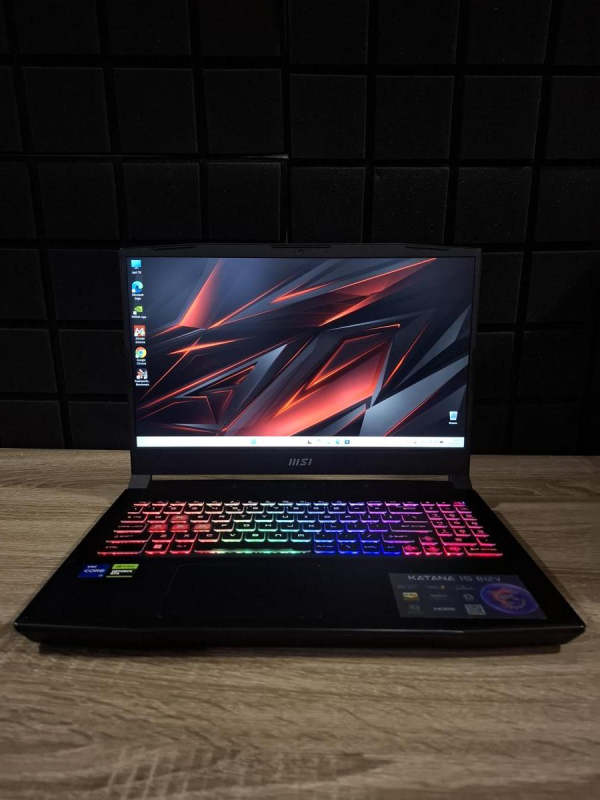 Ноутбук MSI Katana 15 B12VFK 144Hz i7-12650H/16GB/512SSD/RTX4060-8GB Б/В
