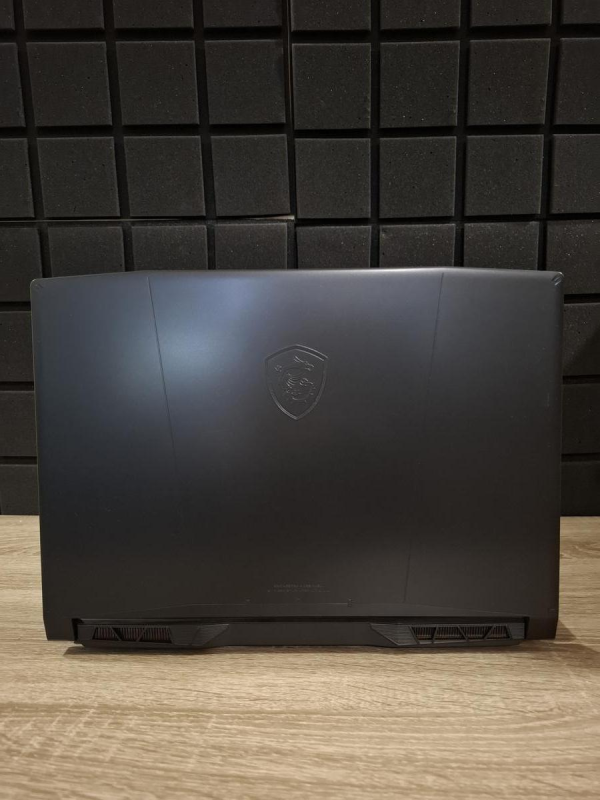 Ноутбук MSI Katana 15 B12VFK 144Hz i7-12650H/16GB/512SSD/RTX4060-8GB Б/В