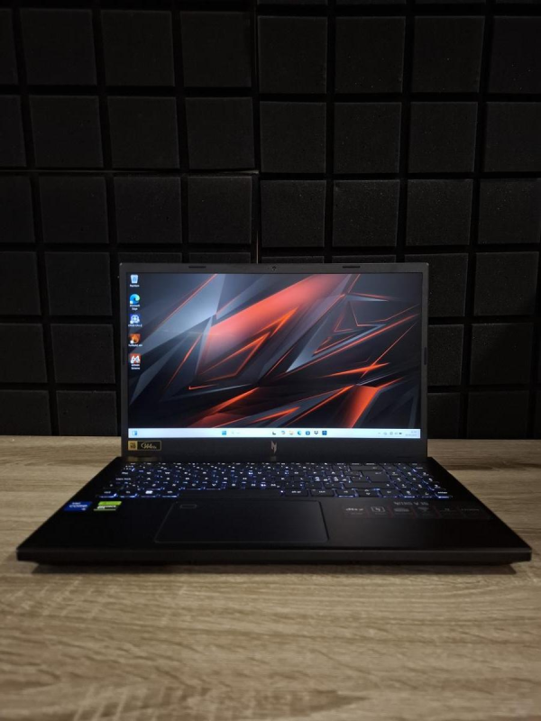 Ноутбук Acer Nitro V15 144Hz i5-13420H/16GB/512SSD/RTX2050-4GB Б/В