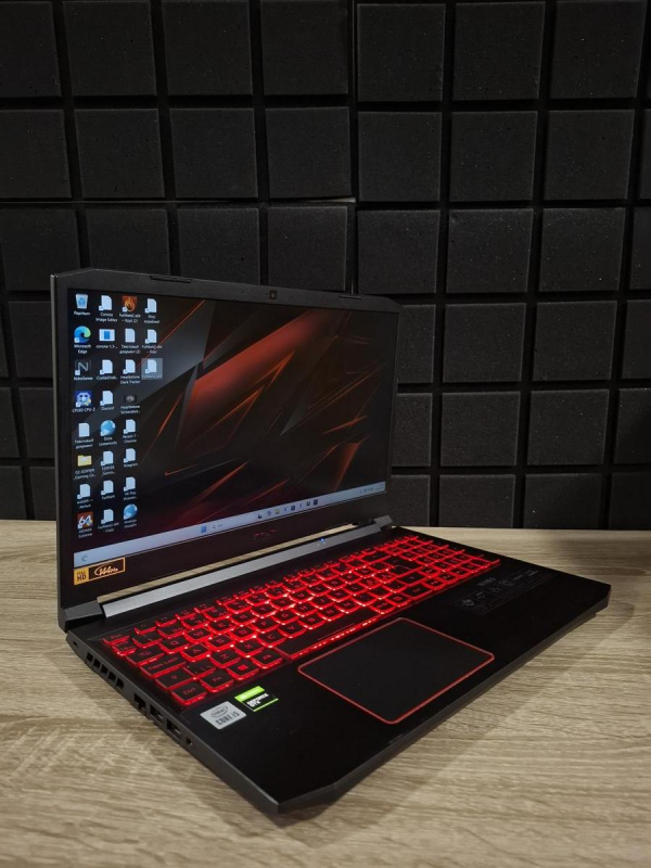 Ноутбук Acer Nitro 5 AN515-55-58M3 144Hz i5-10300H/16GB/512SSD/GTX1650TI-4GB Б/В