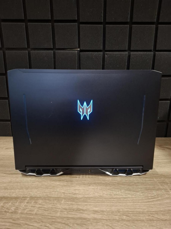 Ноутбук Acer Predator Helios 300 144Hz i7-10750H/32GB/512SSD/RTX3070-8GB Б/В