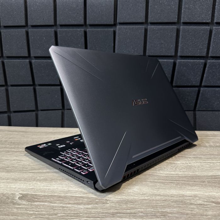 Ноутбук Asus Tuf FX505DV 120Hz Ryzen 7 3750H/8GB/256SSD/RTX2060 (Ор.Кор) Б/В