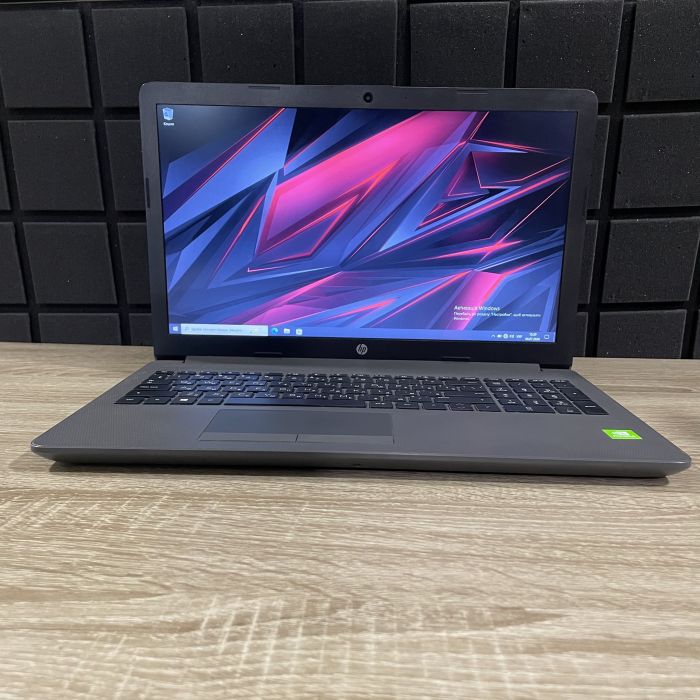 Ноутбук HP 250 G7 i3-7020U/8GB/256SSD/MX110-2GB Б/В