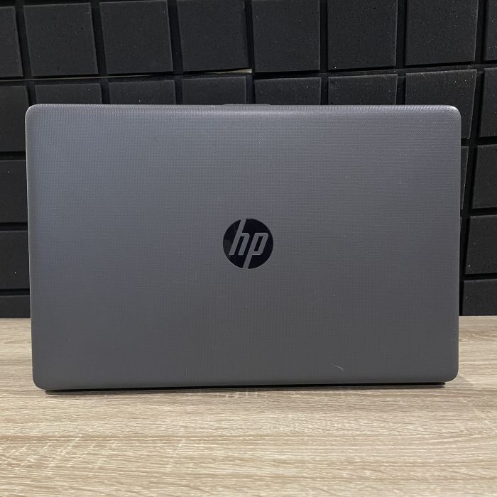 Ноутбук HP 250 G7 i3-7020U/8GB/256SSD/MX110-2GB Б/В