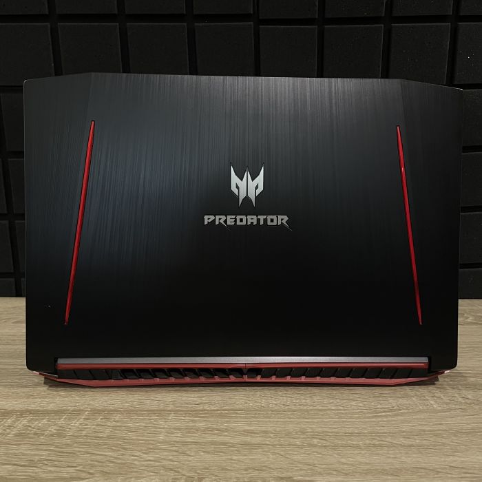 Ноутбук Acer Predator Helios 300 17.3" i5-8300H/16GB/512SSD/GTX1050Ti-4GB Б/В