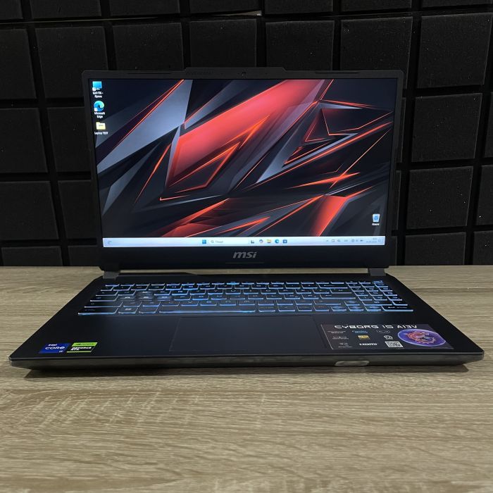 Ноутбук MSI CYBORG 15 A13V 144Hz I7-13620H/16GB/1TBSSD/RTX4060-8GB Б/В