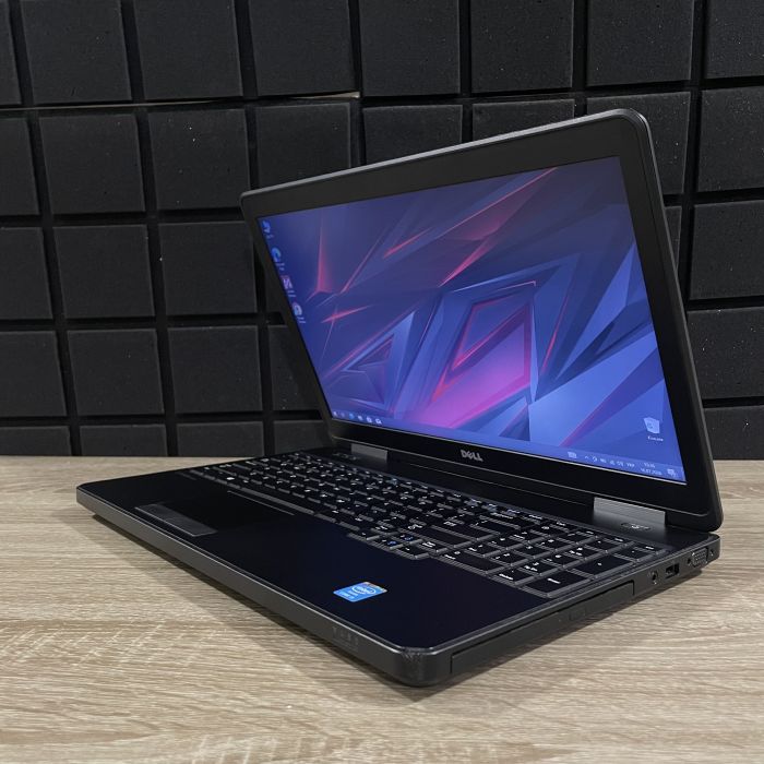 Ноутбук Dell Latitude E5540 i5-4200U/12GB/128SSD/IntelHD Б/В
