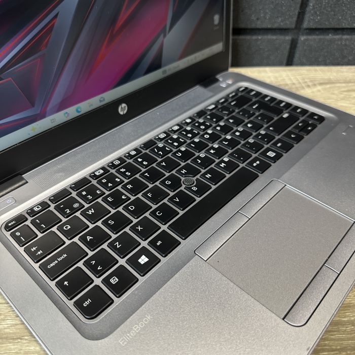 Ноутбук HP EliteBook 14" AMD PRO A10-8730B R5/4GB/256SSD/AMDRadeonR5Graphics Б/В