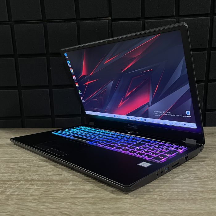 Ноутбук Multicom 144Hz I7-9750H/16GB/128SSD+1TBHDD/GTX1660TI-6GB Б/В