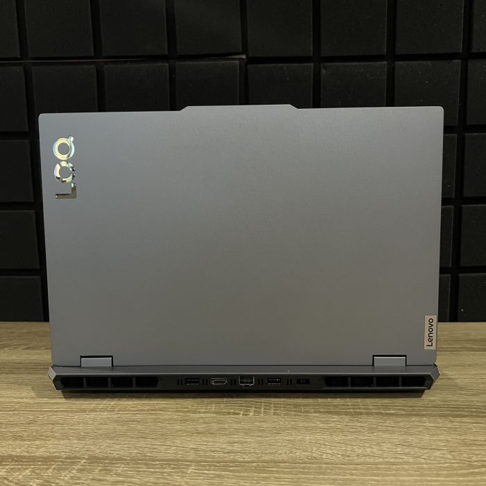 Ноутбук Lenovo LOQ 144Hz Ryzen 5 7235HS/12GB/512SSD/RTX4050-6GB Б/В