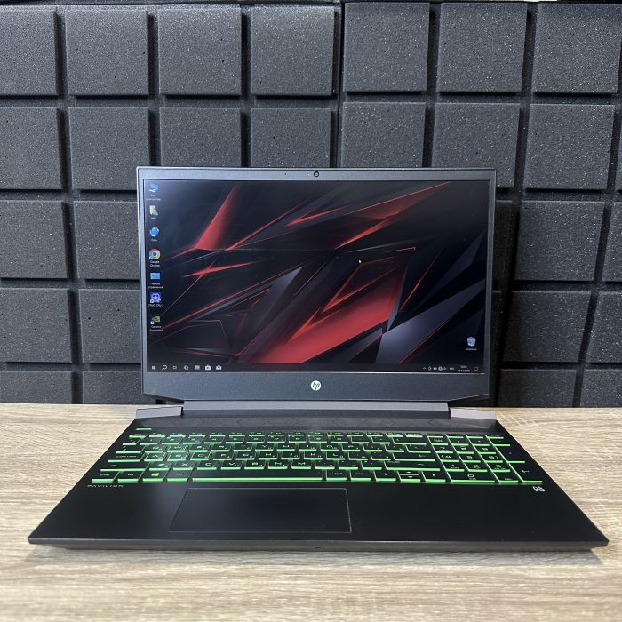 Ноутбук HP PAVILION 15 Ryzen 5 4600H/16GB/500SSD+256SSD/GTX1650Ti-4GB Б/В