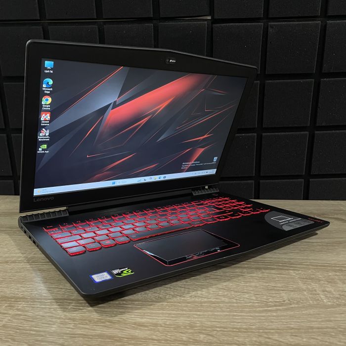 Ноутбук Lenovo Y520-15IKBN i5-7300HQ/16GB/256SSD/GTX1050-2GB Б/В