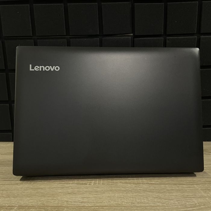 Ноутбук Lenovo IdeaPad 330-15 I3-7020U/8GB/256SSD/MX150-2GB Б/В
