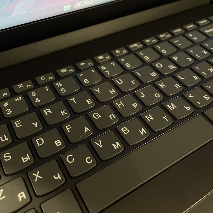 Ноутбук Lenovo IdeaPad 330-15IKB I5-8250U/8GB/128SSD+1TBHDD/MX150-2GB Б/В