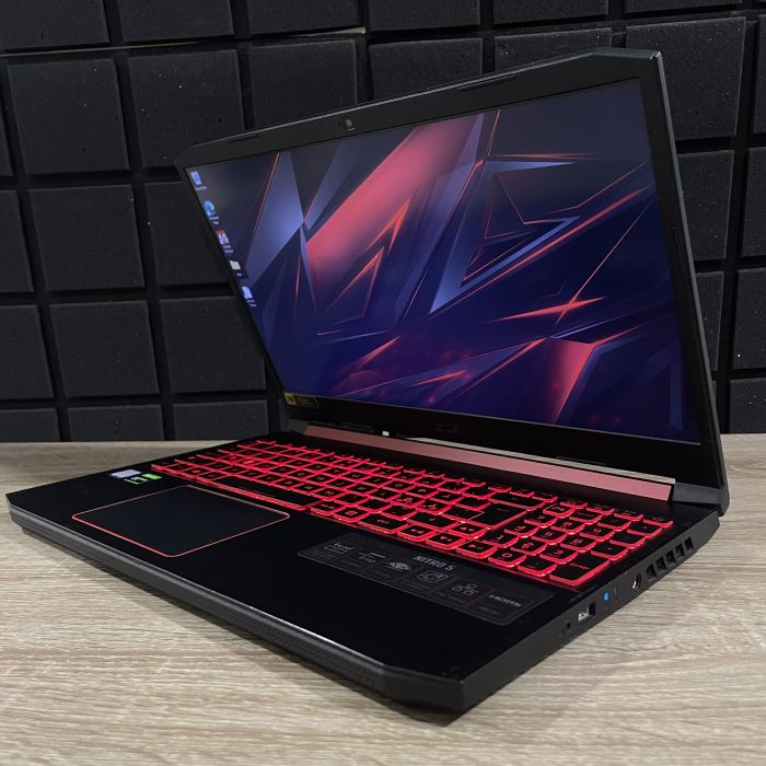 Ноутбук Acer Nitro AN515-54 120Hz I5-9300H/16GB/512SSD/GTX1660TI-6GB Б/В