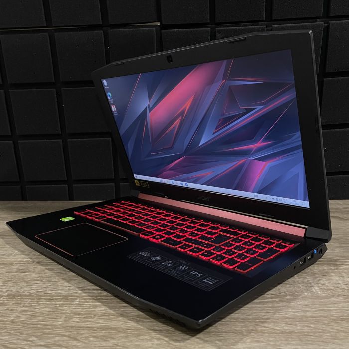 Ноутбук Acer Nitro AN515-31 I5-8250U/8GB/256GBSSD/MX150-2GB Б/В