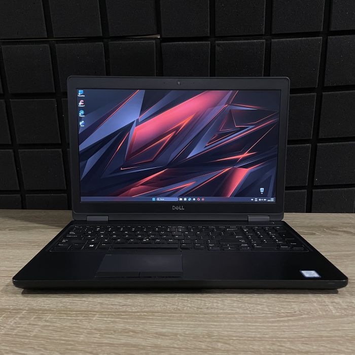 Ноутбук DELL Latitude 5590 I5-8350U/8GB/256SSD/IntelUHD Б/В