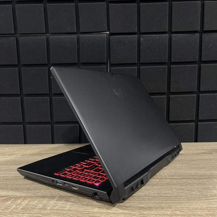 Ноутбук MSI KATANA GF66 11UG 144Hz i7-11800H/16GB/512SSD/RTX3070-8GB Б/В