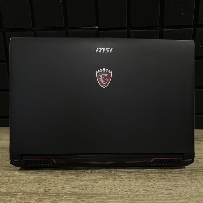 Ноутбук MSI GL62M 7RD i5-7300HQ/8GB/256SSD/GTX1050-2GB Б/В