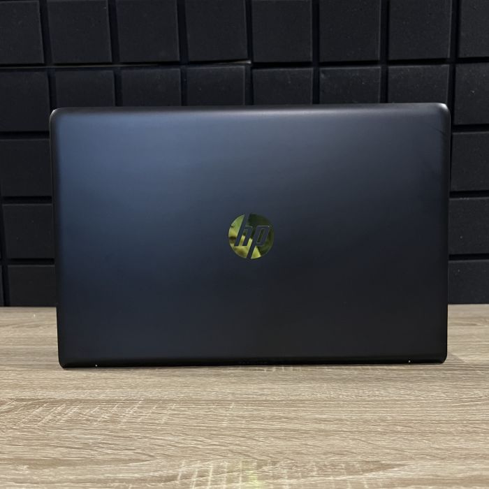 Ноутбук HP PAVILION 15 i5-7300HQ/16GB/128SSD+1TbHDD/GTX1050-2GB Б/В
