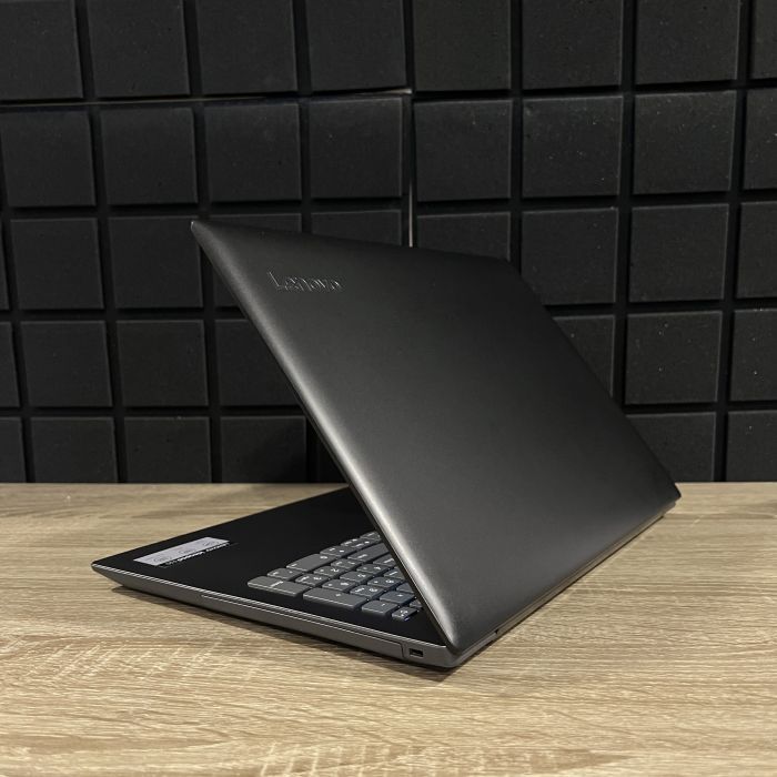 Ноутбук Lenovo 330-15IKB i5-8250U/8Gb/128SSD+1Tb HDD/MX150-2Gb Б/В