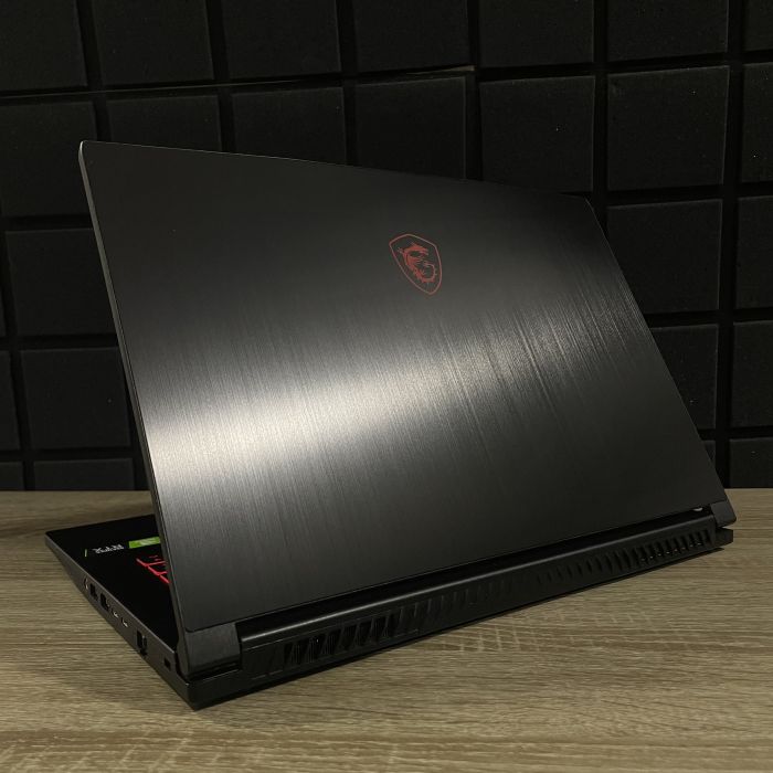 Ноутбук MSI GF65 Thin 10UE 144Hz I5-10500H/16GB/512GB SSD/RTX3060-6GB Б/В