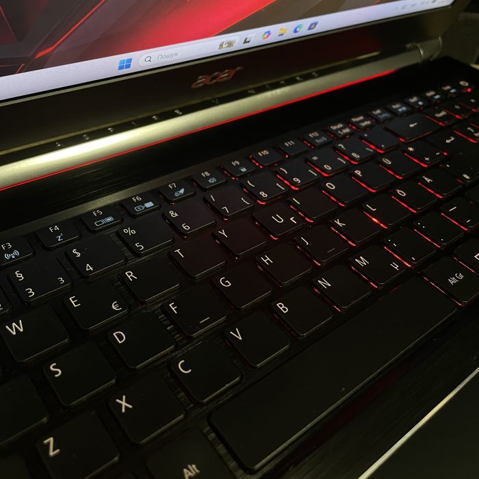 Ноутбук Acer Aspire VN7-593G 4k I7-7700HQ/16GB/512SSD/GTX1060-6GB Б/В