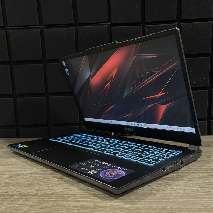 Ноутбук MSI Cyborg 15 A12VE 144Hz I5-12450H/16GB/512SSD/RTX4050-6GB Б/В