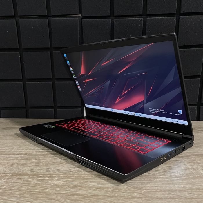 Ноутбук MSI GF63 Thin 11UC 144Hz I5-10500H/16GB/512SSD/RTX3050-4GB Б/В