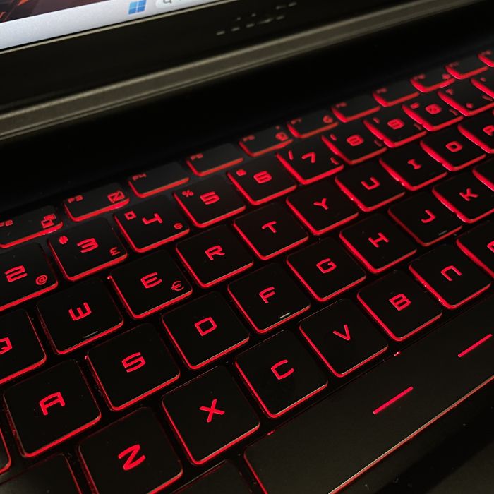 Ноутбук MSI GF65 Thin 10SDR 144Hz I5-10200H/16GB/1TBSSD/GTX1660TI-6GB Б/В