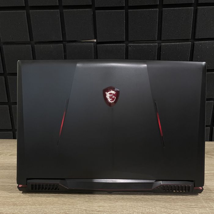 Ноутбук MSI GL63 8SE 120Hz I5-8300H/16GB/256SSD/RTX2060-6GB Б/В