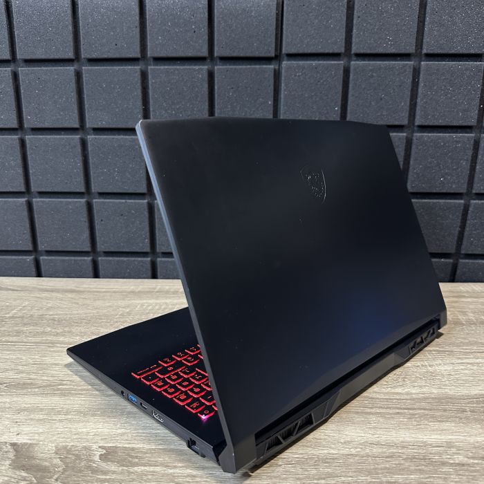 Ноутбук MSI Katana GF66 144Hz i5-11400H/16Gb/512SSD/RTX3060-6Gb Б/В