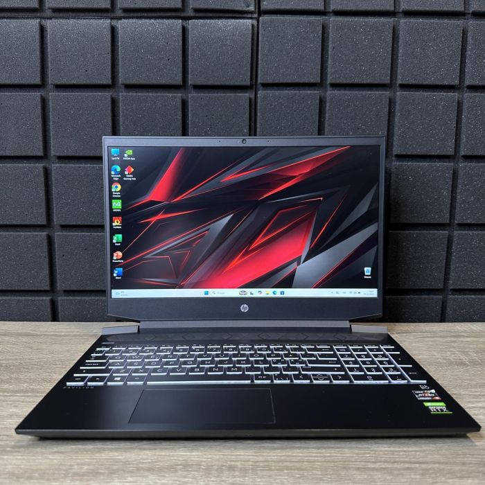 Ноутбук HP Pavilion Gaming Ryzen 5 5600H/8Gb/512SSD/RTX3050 Б/В